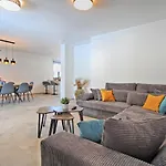Family Friendly House With A Swimming Pool Galizana, Fazana - 20593 Сasa de vacaciones Galižana