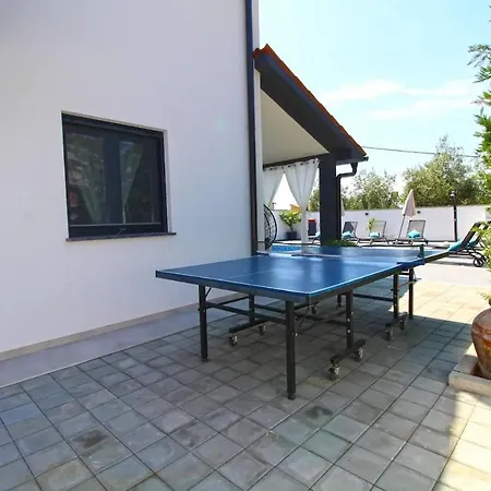 Сasa de vacaciones Family Friendly House With A Swimming Pool Galizana, Fazana - 20593 Galižana