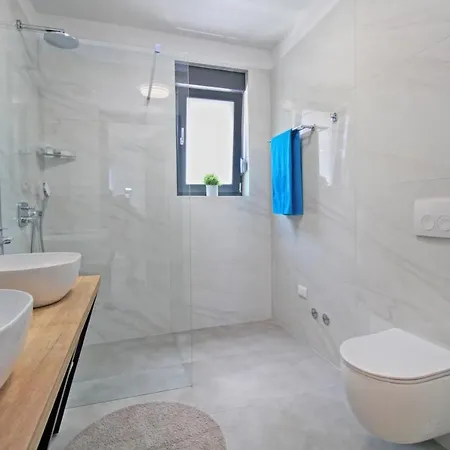 Family Friendly House With A Swimming Pool Galizana, Fazana - 20593 度假居 *