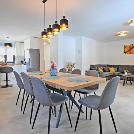 Family Friendly House With A Swimming Pool Galizana, Fazana - 20593 Сasa de vacaciones Galižana